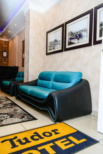 Public Area 2, Tudor House Hotel, eThekwini