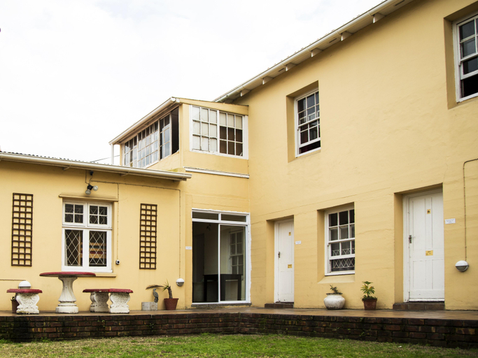 Exterior & Views 2, Jikeleza International Backpacker Lodge, Nelson Mandela Bay