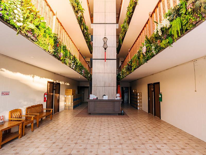 Public Area 2, B2 Airport Hotel, Muang Chiang Mai