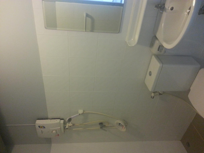 Bathroom, A+ Hotel, Muang Ubon Ratchatani