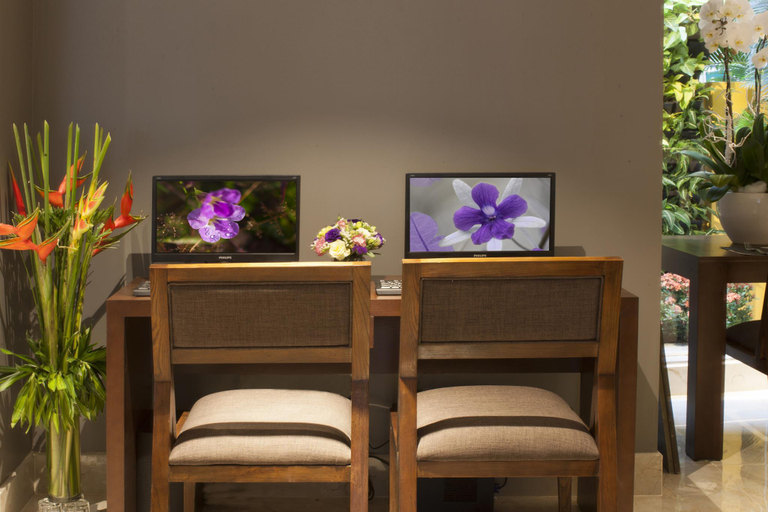 Public Area 2, Roseland Centa Hotel Spa, District 1