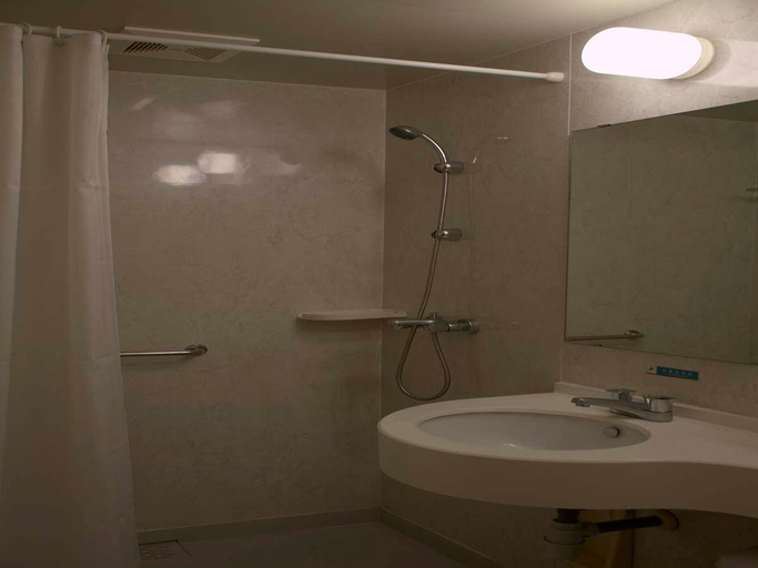 Bathroom 3, Jinjiang Inn Xiangshan Shipu, Ningbo