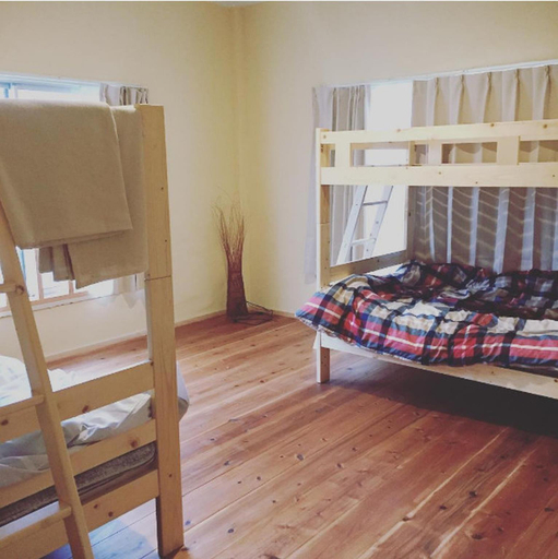 Bedroom 5, Organic Guesthouse & Cafe OHANA - Hostel, Imabari