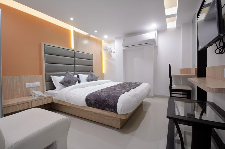 Hotel One up, Ahmadabad