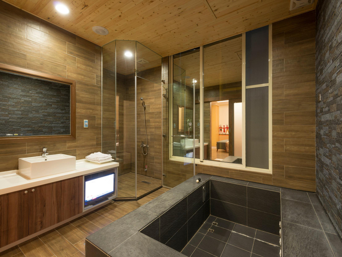 Bathroom 5, Duo Romance Hotel, Hualien