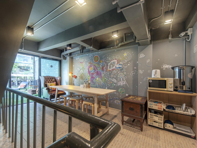Exterior & Views 5, Sloth Hostel Don Mueang, Don Muang