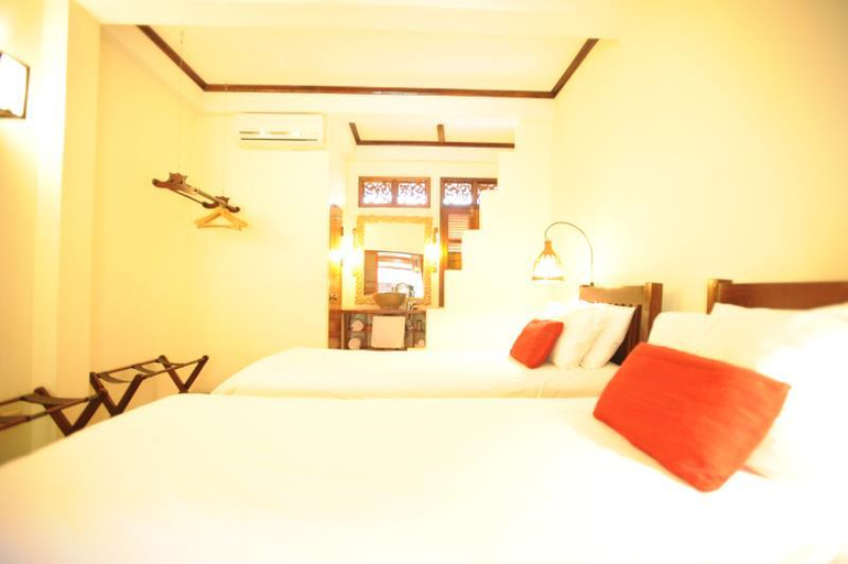 Bedroom 2, Lotus Villa Hotel, Chomphet