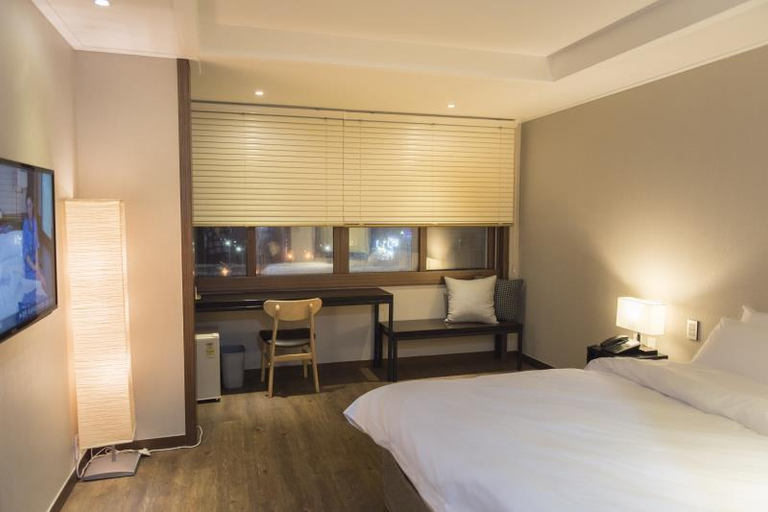 Bedroom 5, Check Inn Hotel, Jeju