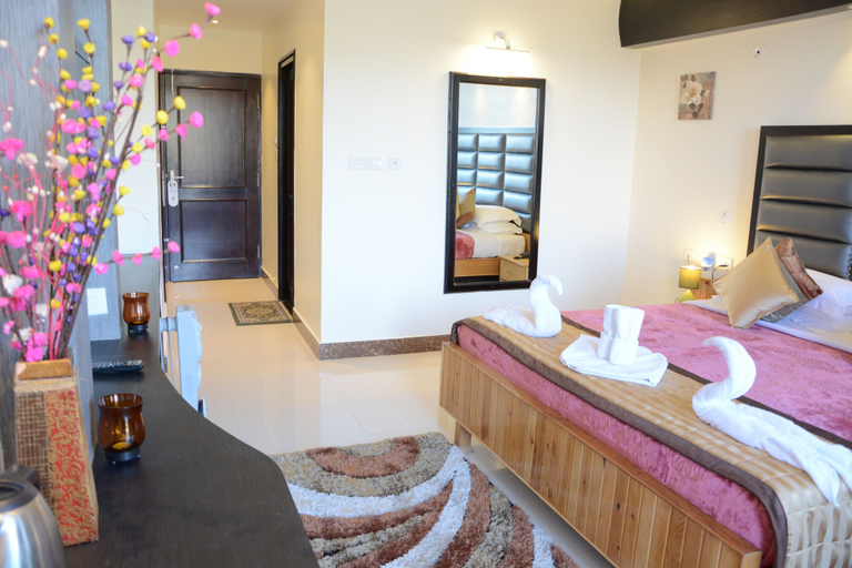 Bedroom 4, Hotel Harshikhar, Nainital