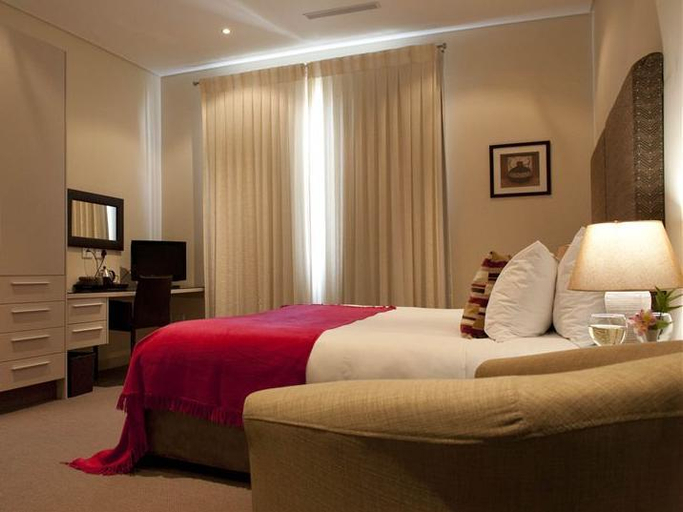 Bedroom 2, The One 8 Hotel, City of Cape Town