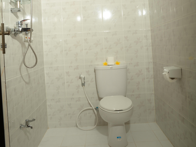 Bathroom 4, Kubu Garden Suites & Villas Nusa Dua, Badung