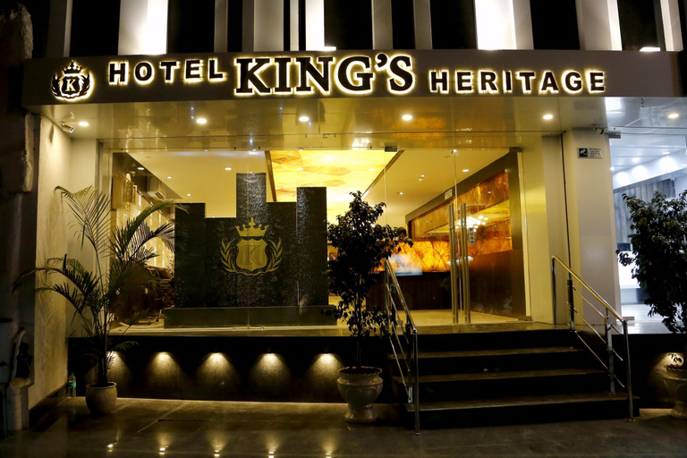 Public Area, Hotel King's Heritage, Surat