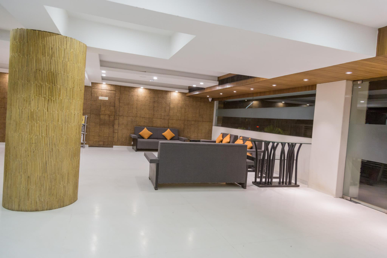 Public Area 2, Ginger Ahmedabad S.G.Road, Ahmadabad