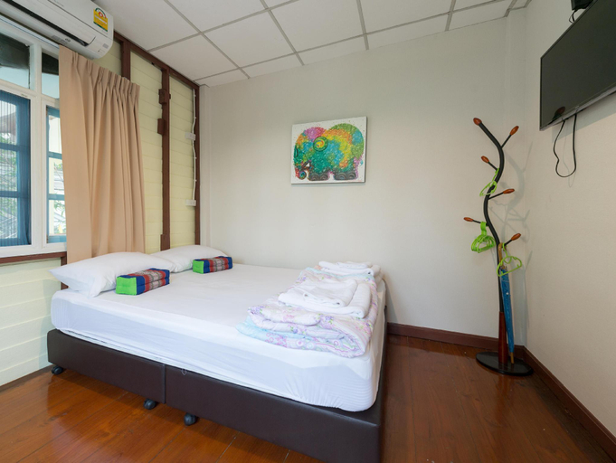 Bedroom 5, Nang Ta Yon @ Ban Thap Chang Hostel, Prawet
