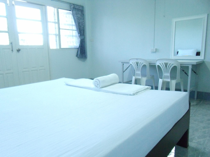 Bedroom, Albatross Guesthouse @ Thungwualaen Beach, Pathiu