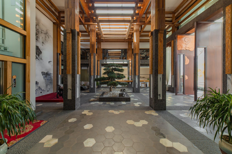 Public Area 2, LiuHeYunYan Hotel.Dali, Dali Bai