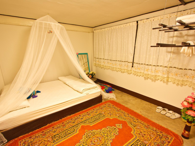 Bedroom 4, Chezmoi Handicraft & Homestay, Muang Chiang Rai