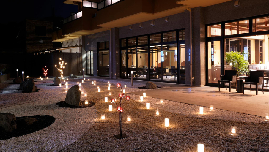 Public Area 2, Saiounomiya, Ise