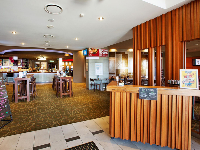 Food & Drinks 5, Hinterland Hotel Nerang, Gold Coast