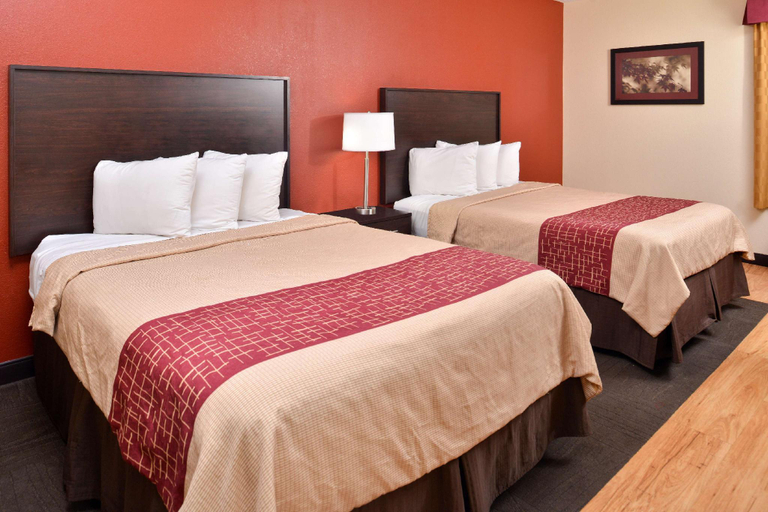 Bedroom 3, Red Roof Inn & Suites Columbus - West Broad, Franklin