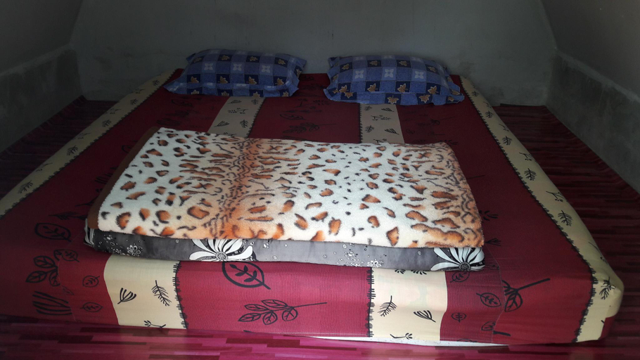 Bedroom 2, KK Hut Guest House, Pai