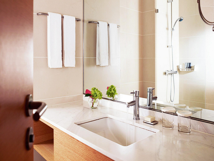 Bathroom 4, Rolling Hills Hotel, Hwaseong