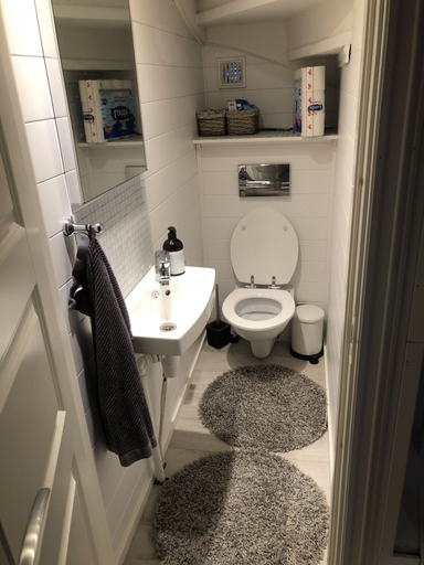 Bathroom 4, Fredrikstad sentrum, Fredrikstad