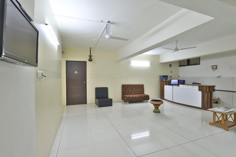 Public Area 5, night-halt dormitory, Ahmadabad