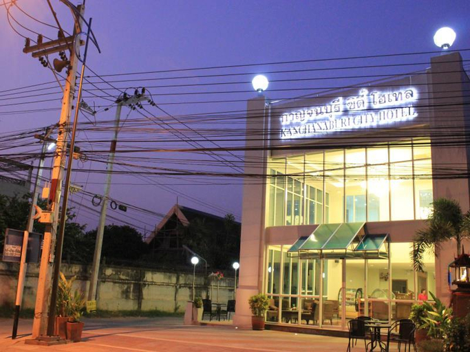 Exterior & Views 2, Kanchanaburi City Hotel, Muang Kanchanaburi