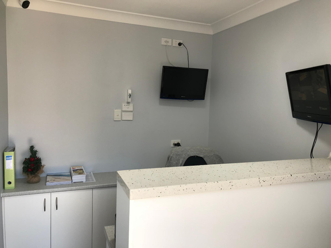 Public Area 2, Ulladulla Motel, Shoalhaven - Pt B