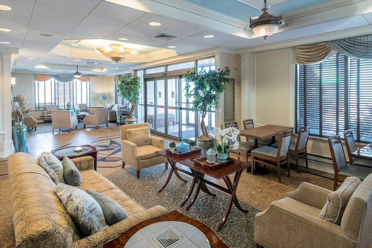 Five Towns Inn - JFK Airport, Nassau