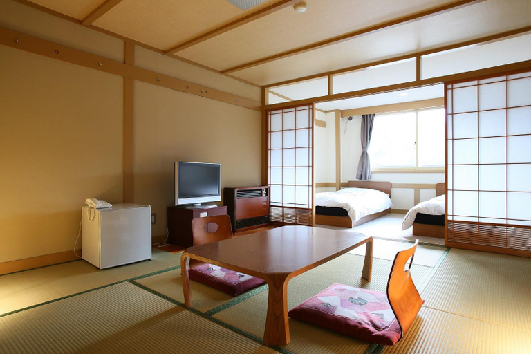 Bedroom 3, Shiga Palace Hotel, Yamanouchi