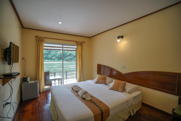 Bedroom 3, Khaothone River View Resort, Sai Yok
