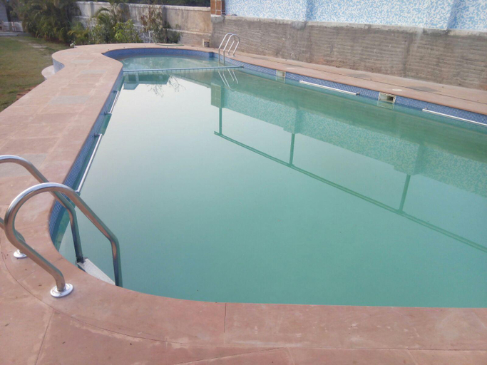 Sport & Beauty 4, Sereniity Resort, Pune