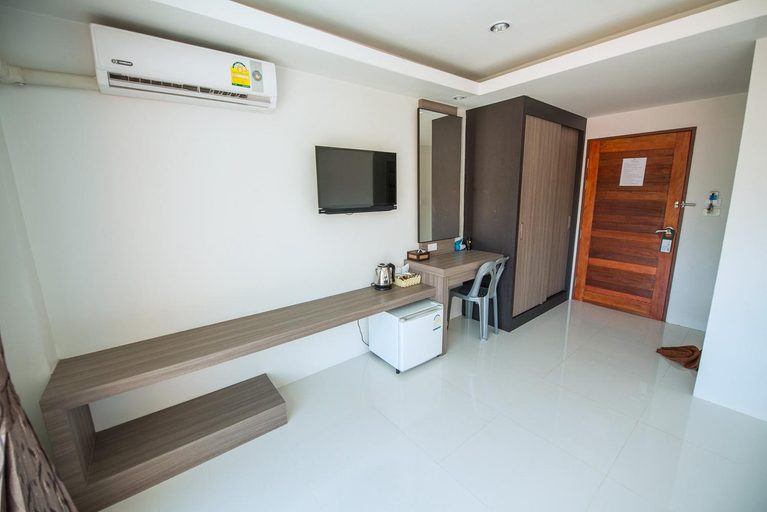 Bathroom 4, Lanta Fevrier Resort, Ko Lanta