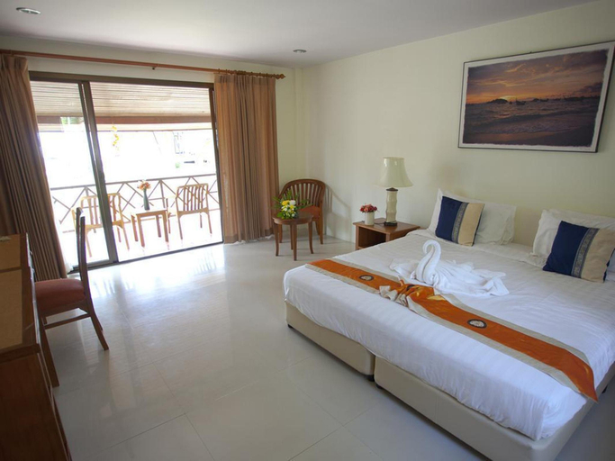 Bedroom 3, Prasarnsook Villa Beach Resort, Sichon
