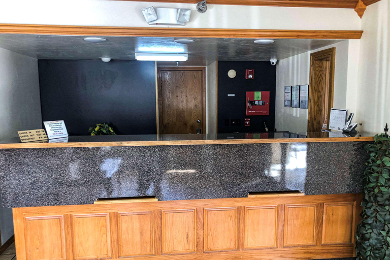 Public Area 2, Days Inn by Wyndham Erie, Erie