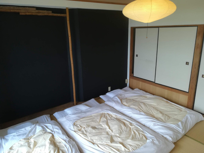 Bedroom 2, J-Hoppers Lake Biwa Guesthouse, Ōtsu