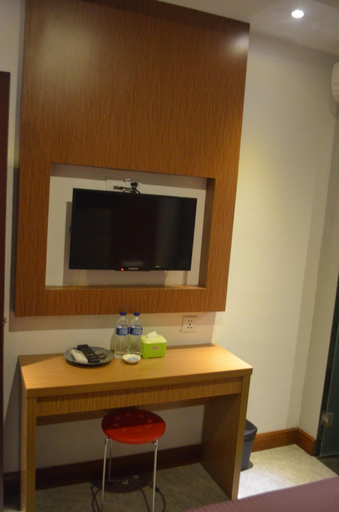 Exterior & Views, Mustika Gajah Mada Hotel, West Jakarta