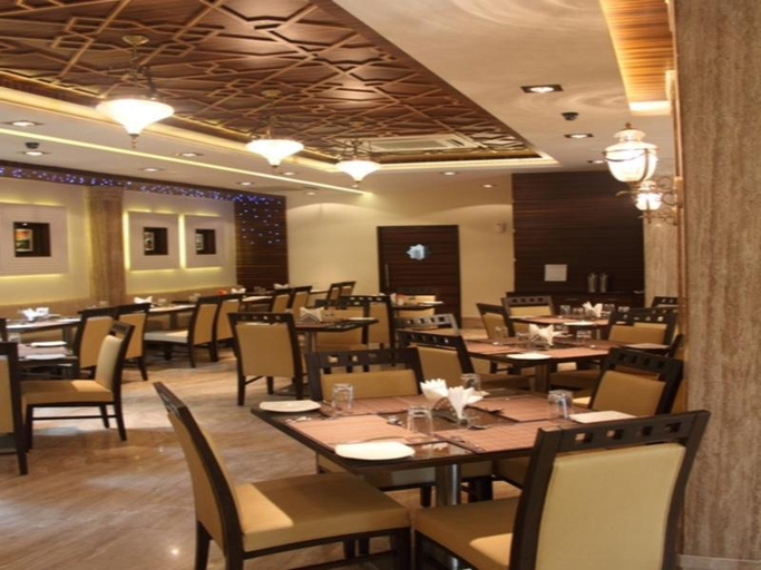 Food & Drinks 4, Pristine Residency, Ahmadabad