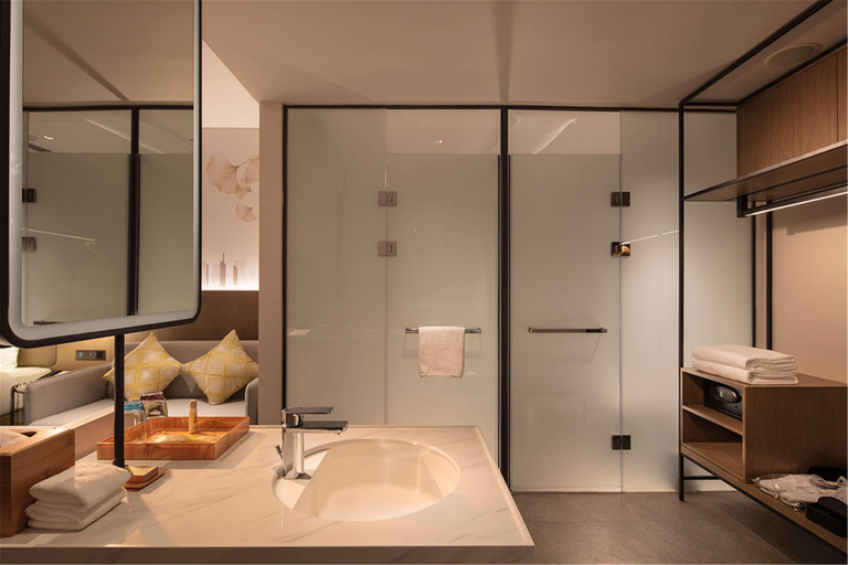 Bathroom 4, Hilton Garden Inn Xuzhou, Xuzhou
