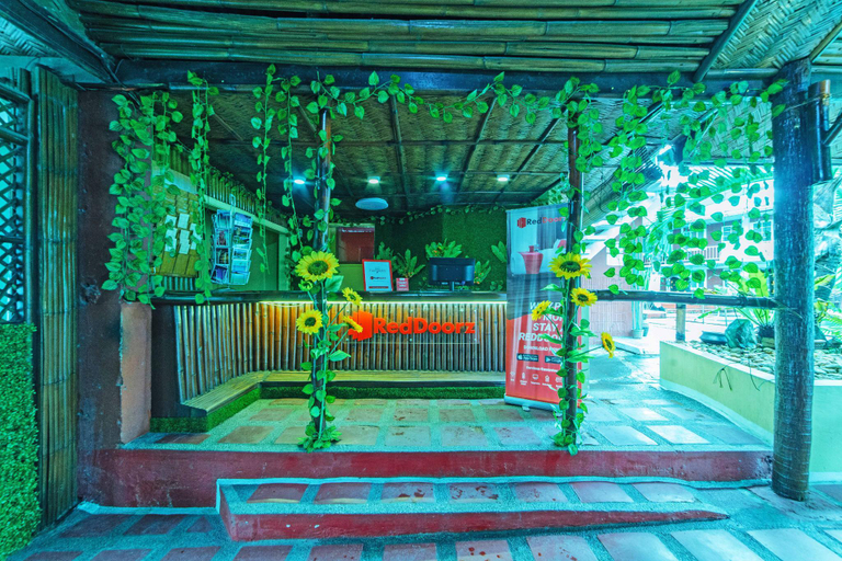 Public Area 3, RedDoorz Premium @ Clarkview Angeles City, Angeles City