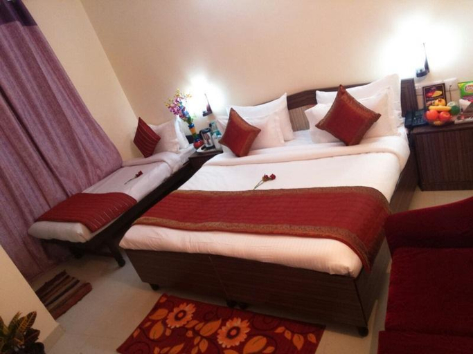 Bedroom 4, Hotel Luck Residency, Delhi