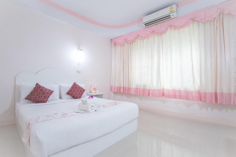 Bedroom 5, Wiangphumin Hotel, Muang Nan