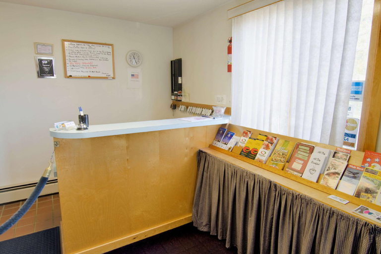 Public Area 2, Americas Best Value Inn-Biddeford/Portland, York
