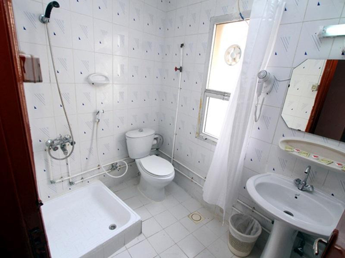 Bathroom 2, Zaineast Hotel, Dubai