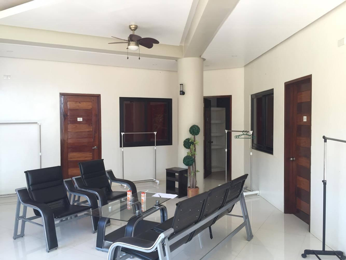 Public Area 2, Inngo Tourist Inn, El Nido