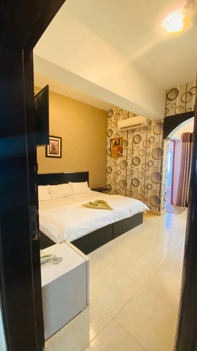 Bedroom 2, Al Multaqa Hotel, Sohar