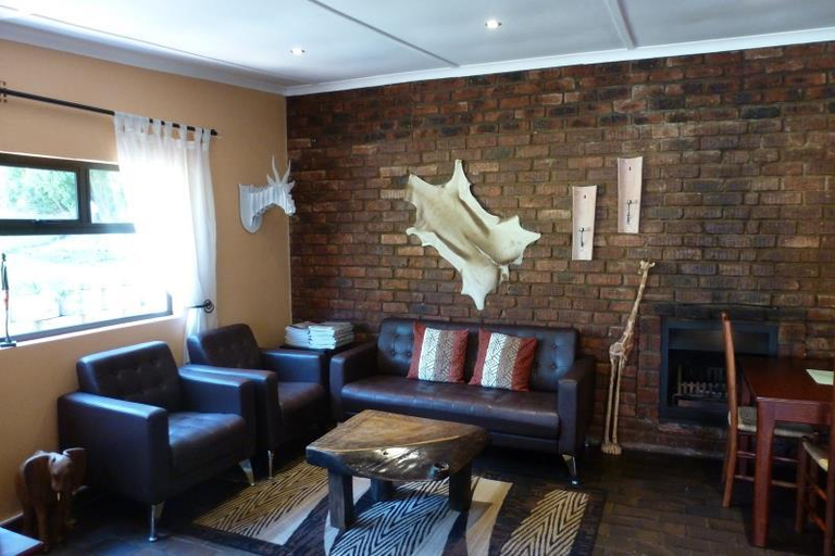 Public Area 3, Marula Lodge Guesthouse, Overberg