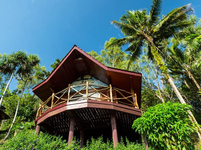 Palau Carolines Resort, 